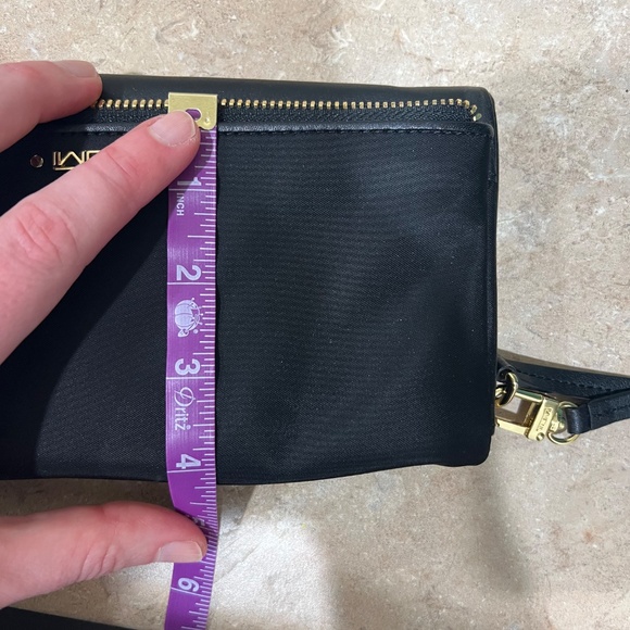 Tumi Voyageur flap continental travel wallet - Picture 4 of 5